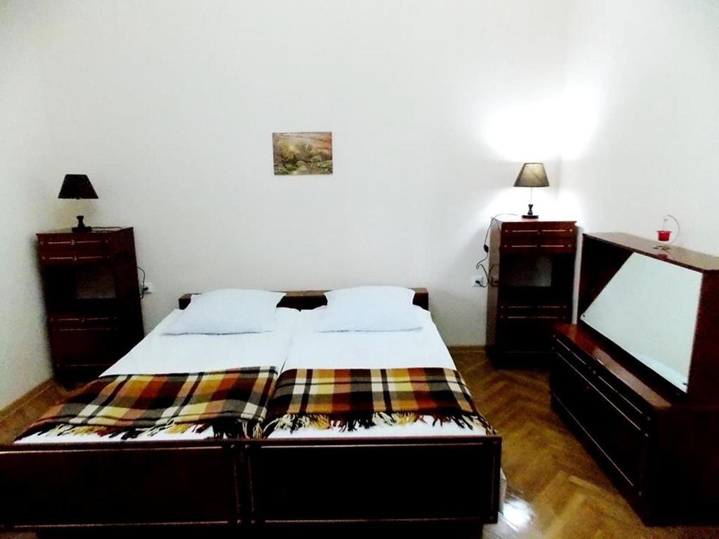 Guest House Gardenia & Wine Cellar Lagodekhi Bagian luar foto